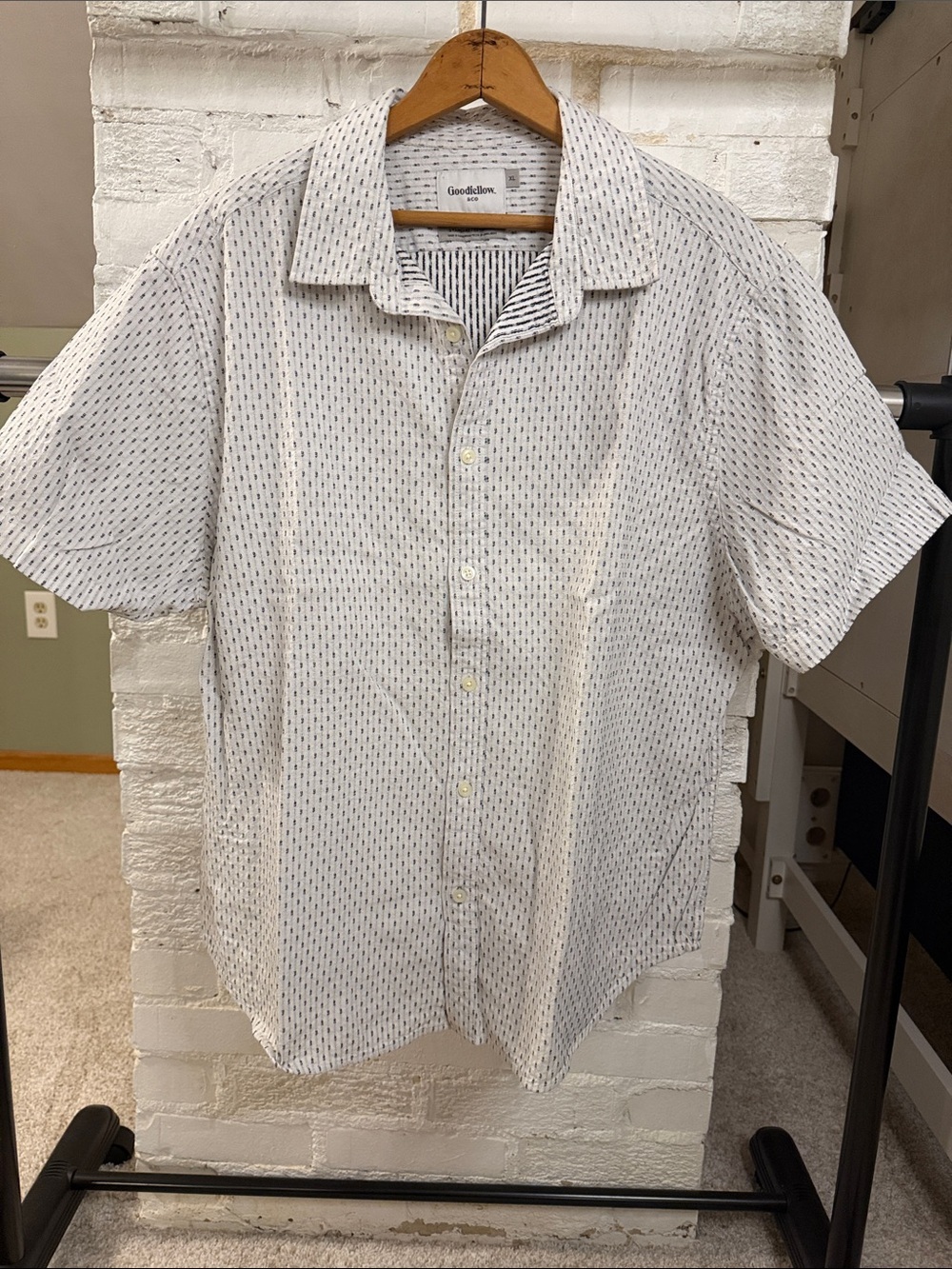 Goodfellow & Co White Short-Sleeve Button-Up with Navy Pinstripe
